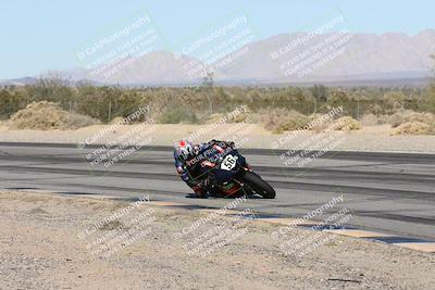 media/Dec-07-2025-CVMA (Sun) [[3e7d2de5dc]]/Race 4-Supersport Middleweight/